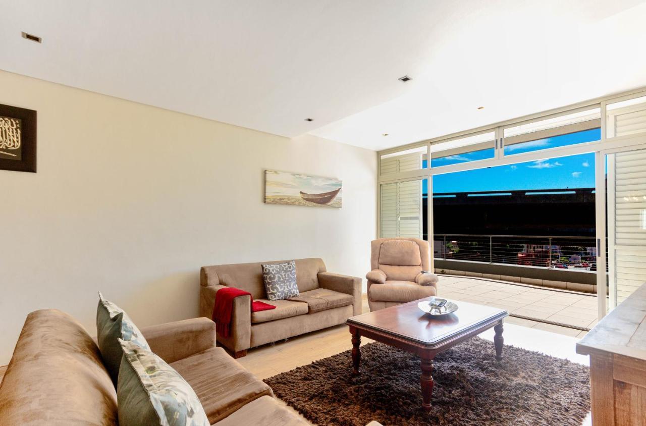 Harbouredge Suites Cape Town Exterior photo