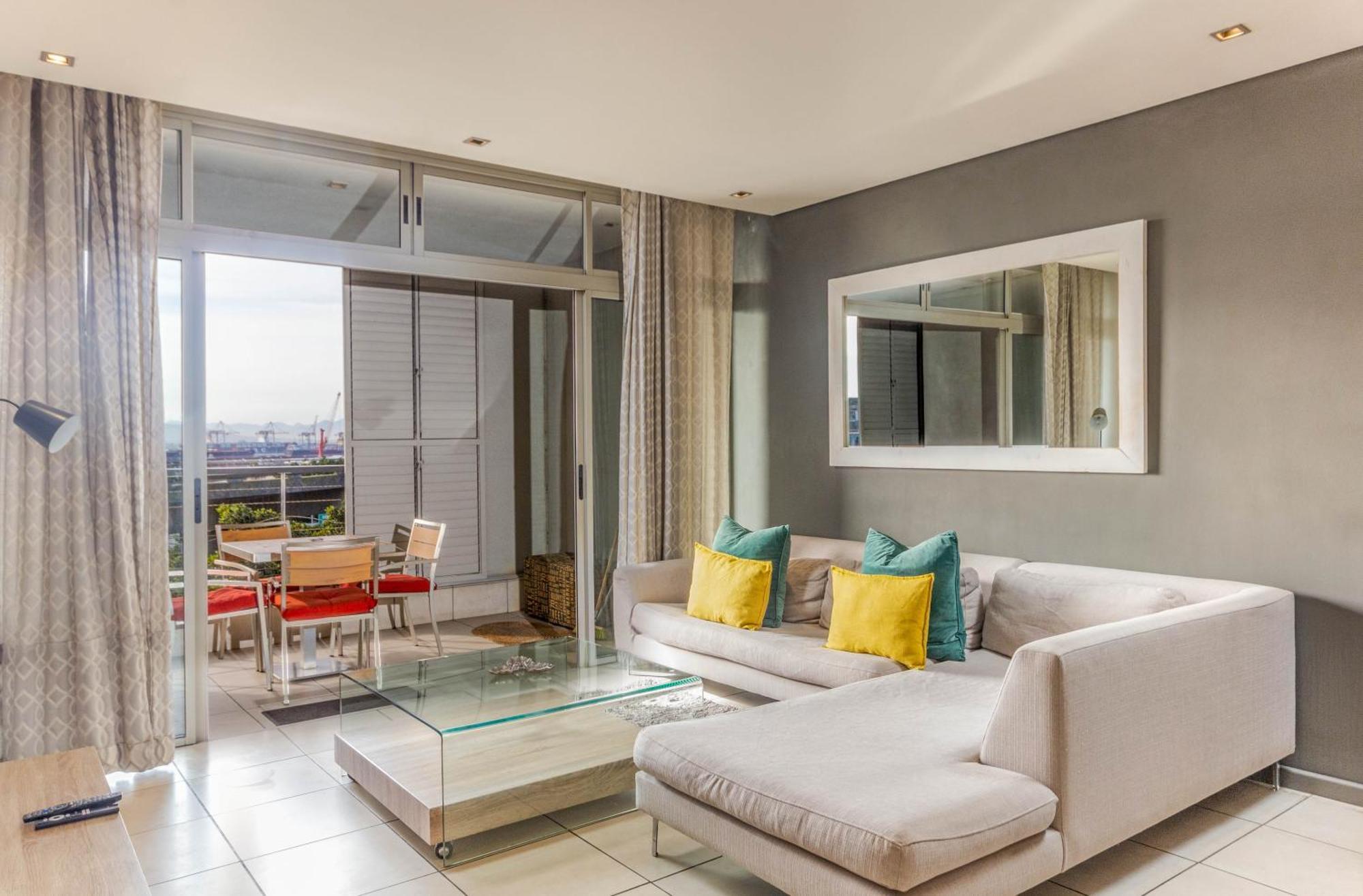 Harbouredge Suites Cape Town Exterior photo