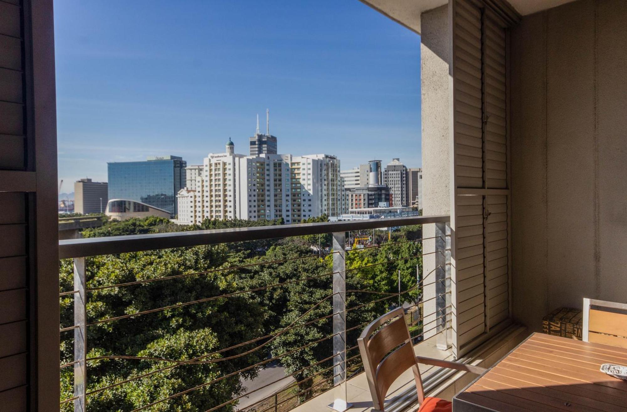 Harbouredge Suites Cape Town Exterior photo
